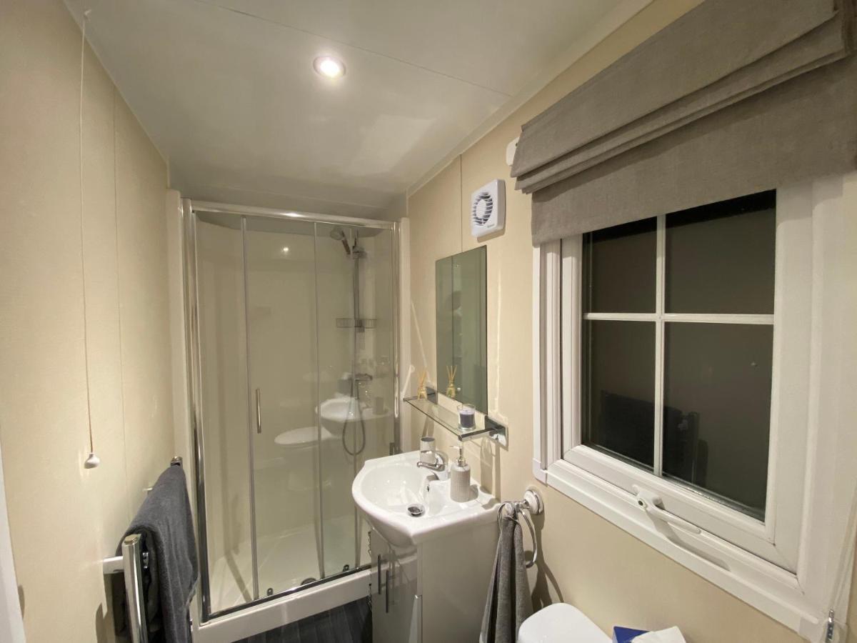 New, Modern 2 Bed Cabin In Rural North Wales Villa Clocaenog Exterior photo